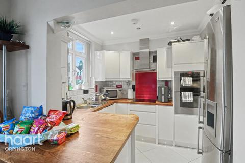 3 bedroom semi-detached house for sale, Bruce Grove, Orpington
