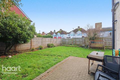 3 bedroom semi-detached house for sale, Bruce Grove, Orpington