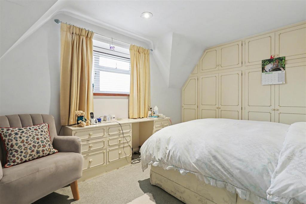 Master Bedroom 2.jpg