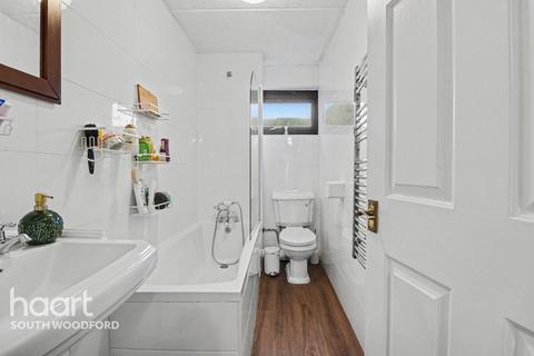 1 bedroom apartment for sale, Churchfields, London