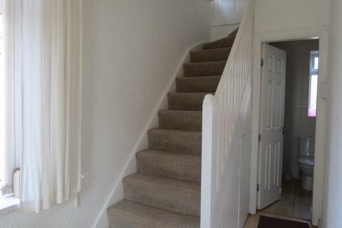 3 bedroom semi-detached house to rent, Heather Place, Newcastle Upon Tyne NE4