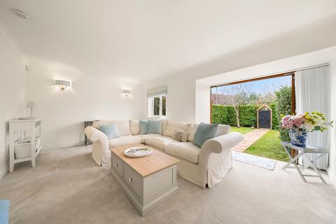 undefined, Cedar Road, Cobham, KT11