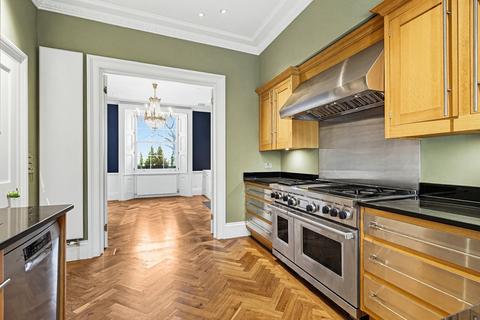 undefined, St Leonards Terrace, London