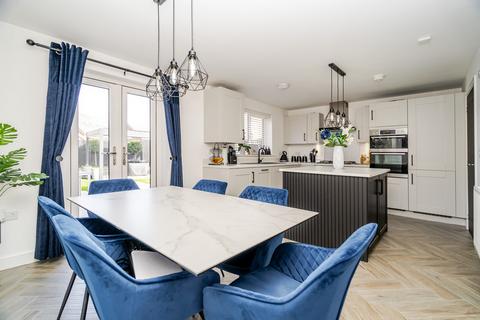 4 bedroom detached house for sale, Ramsay Drive, Leighton Buzzard, LU7