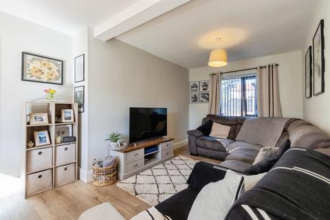 3 bedroom terraced house for sale, Dennil Road, LEEDS