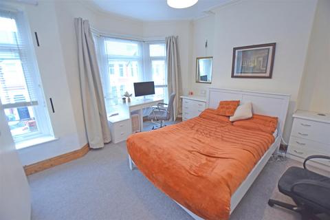 3 bedroom terraced house for sale, Australia Road, Heath/Gabalfa, Cardiff