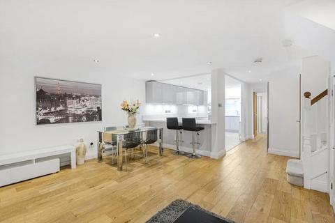 undefined, Telegraph Place, London E14