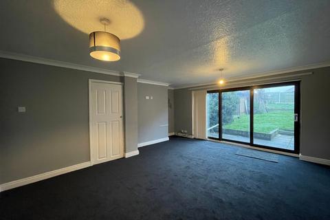 3 bedroom house to rent, Hillcrest Avenue, Birmingham, B43