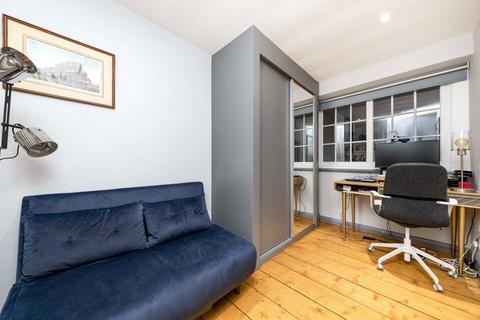 2 bedroom flat for sale, Georges Road, London N7