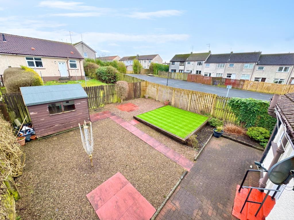Rear garden bungalow mair avenue dalry