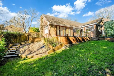 3 bedroom detached bungalow for sale, Birch Grove, Kingswood