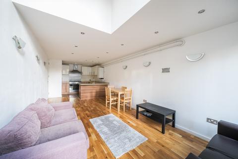 3 bedroom flat for sale, St. John's Way, London, N19