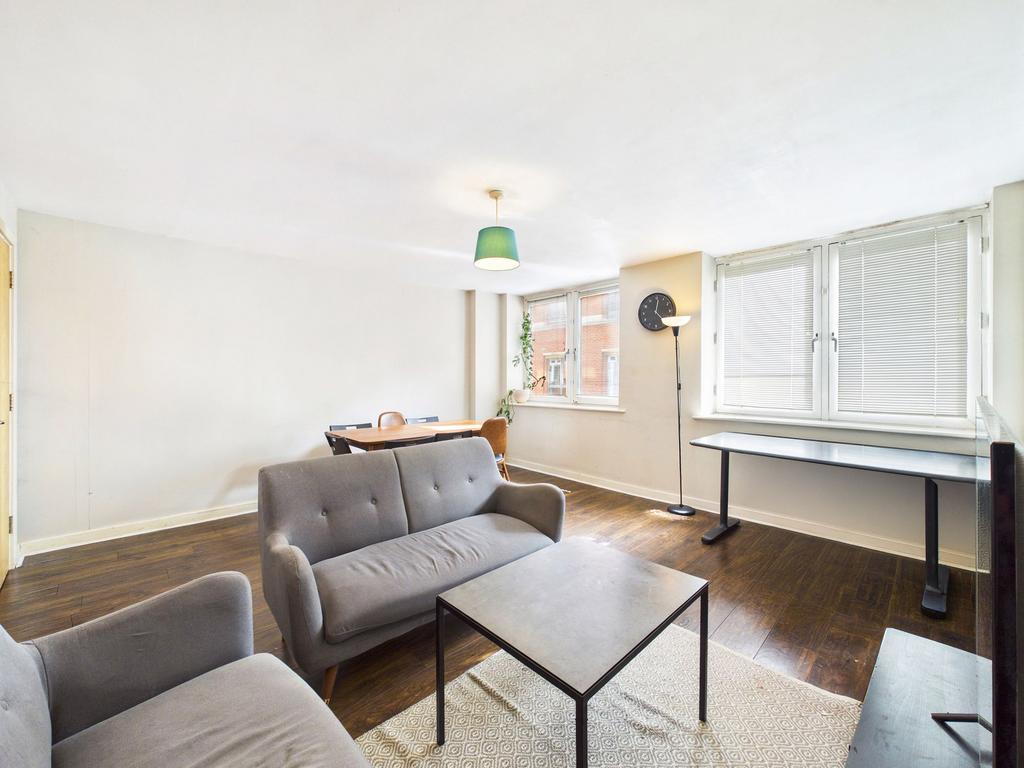Lounge / Dining Room