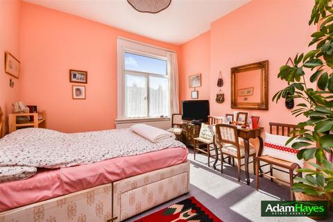 undefined, Leicester Road, London N2