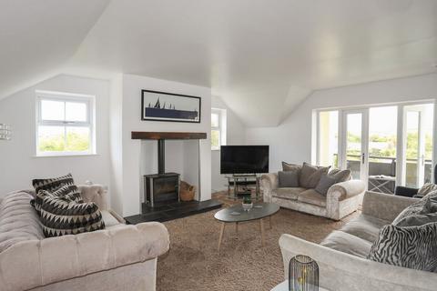undefined, High Street, Cemaes Bay, Anglesey, LL67