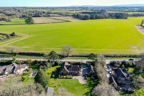 4 bedroom detached house for sale, Framfield Road, Lankhurst Oak, Blackboys, Uckfield