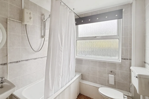 2 bedroom maisonette to rent, Melbourne Avenue, Enfield, London, Greater London