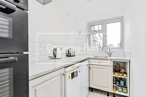undefined, Ringley Oak, Horsham, RH12