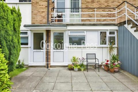 undefined, Ringley Oak, Horsham, RH12