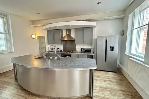undefined, A Barker Gate, Nottingham, NG1