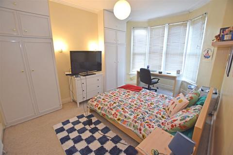 4 bedroom terraced house for sale, Newfoundland Road, Heath/Gabalfa, Cardiff
