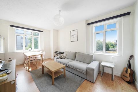 3 bedroom flat to rent, Flint Street, Elephant & Castle, SE17