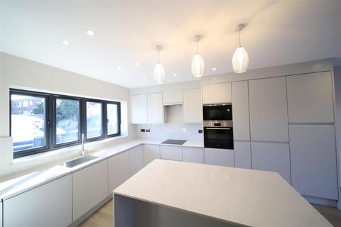 4 bedroom semi-detached house for sale, Lincoln Road, Enfield, EN1