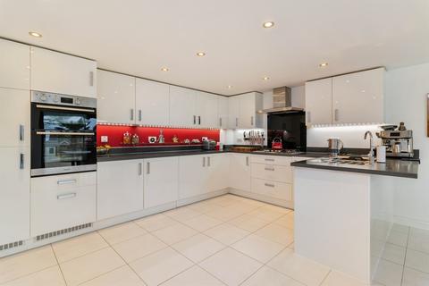 4 bedroom detached house for sale, Amethyst Drive, Teignmouth
