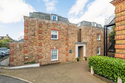 2 bedroom flat for sale, Mycenae Road, London, SE3