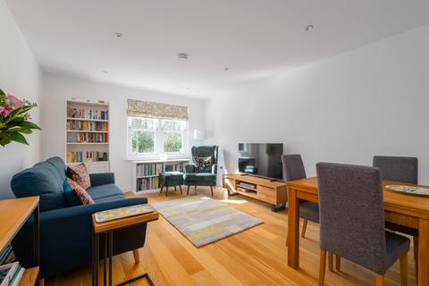 2 bedroom flat for sale, Mycenae Road, London, SE3