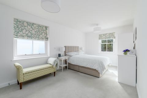 2 bedroom flat for sale, Mycenae Road, London, SE3