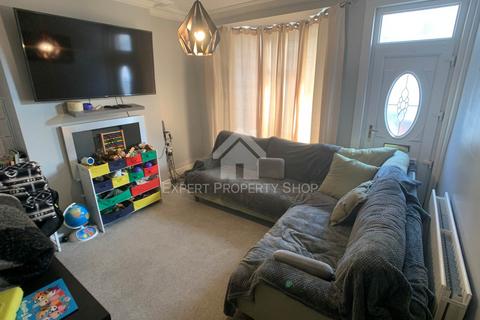 2 bedroom terraced house for sale, King Street, Worksop