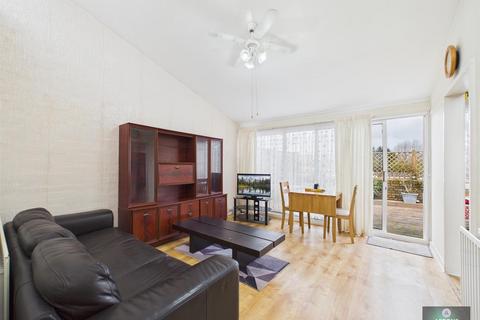 1 bedroom terraced bungalow for sale, Forestfield, Furnace Green RH10