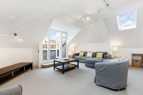 2 bedroom flat to rent, Redwood Mews, London SW4