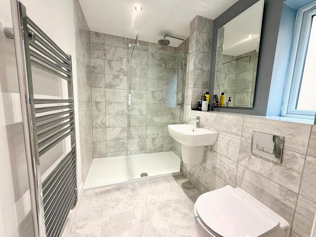 Ensuite