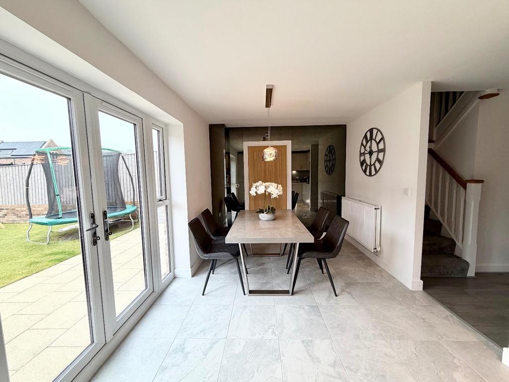 Diner/Kitchen