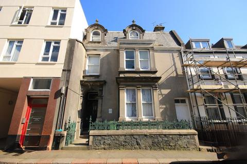 Studio to rent, 9 Roseville Street, St Helier, JE2