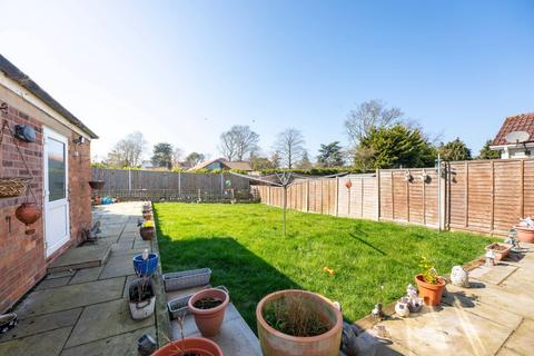 4 bedroom semi-detached bungalow for sale, Loxley Road, Oulton Broad South