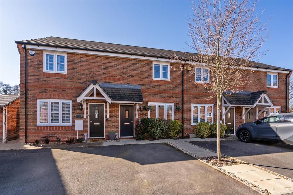 3 Memorial Close 1.jpg