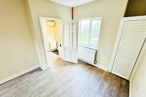 undefined, Yew Tree Road, SMETHWICK