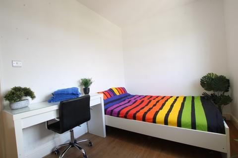 6 bedroom house to rent, Mafeking Road, Brighton BN2