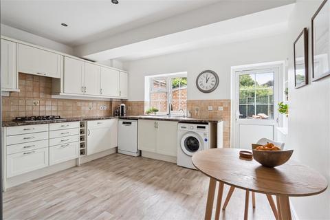 4 bedroom semi-detached house for sale, Baconsmead, Denham Village