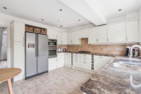 4 bedroom semi-detached house for sale, Baconsmead, Denham Village