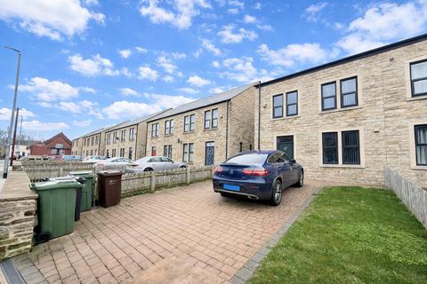 4 bedroom semi-detached house to rent, Carlisle Road, Pudsey, West Yorkshire, LS28