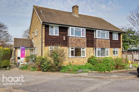 2 bedroom maisonette to rent, Winchstone Close, SHEPPERTON