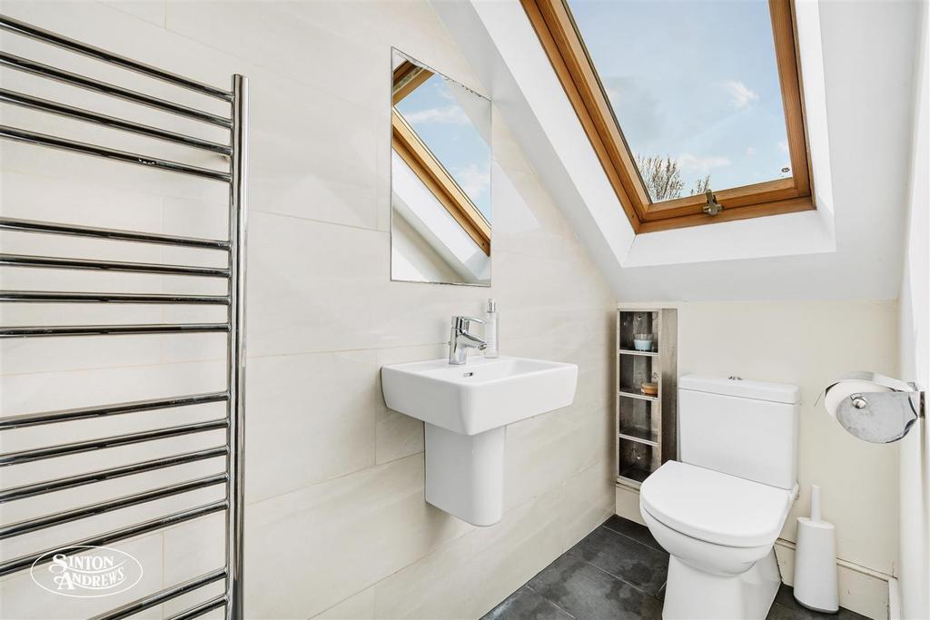 14 Northcroft Road-20.jpg