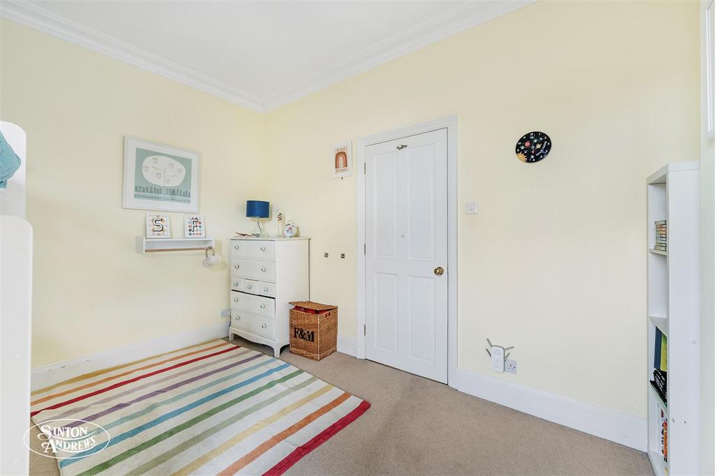 14 Northcroft Road-16.jpg