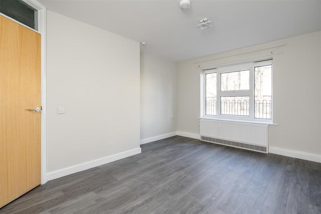 Flat 1 3.jpg