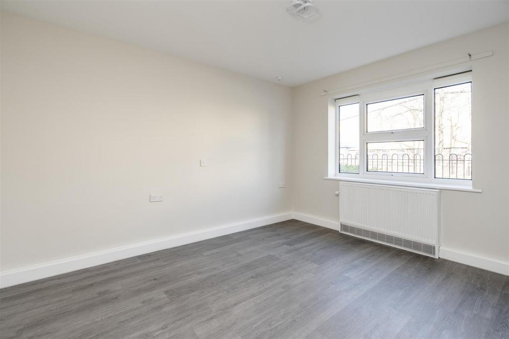 Flat 1 5.jpg