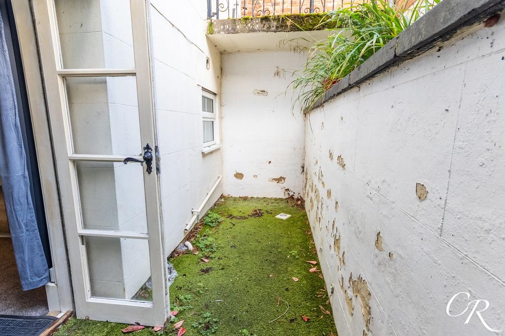 Apartment Courtyard